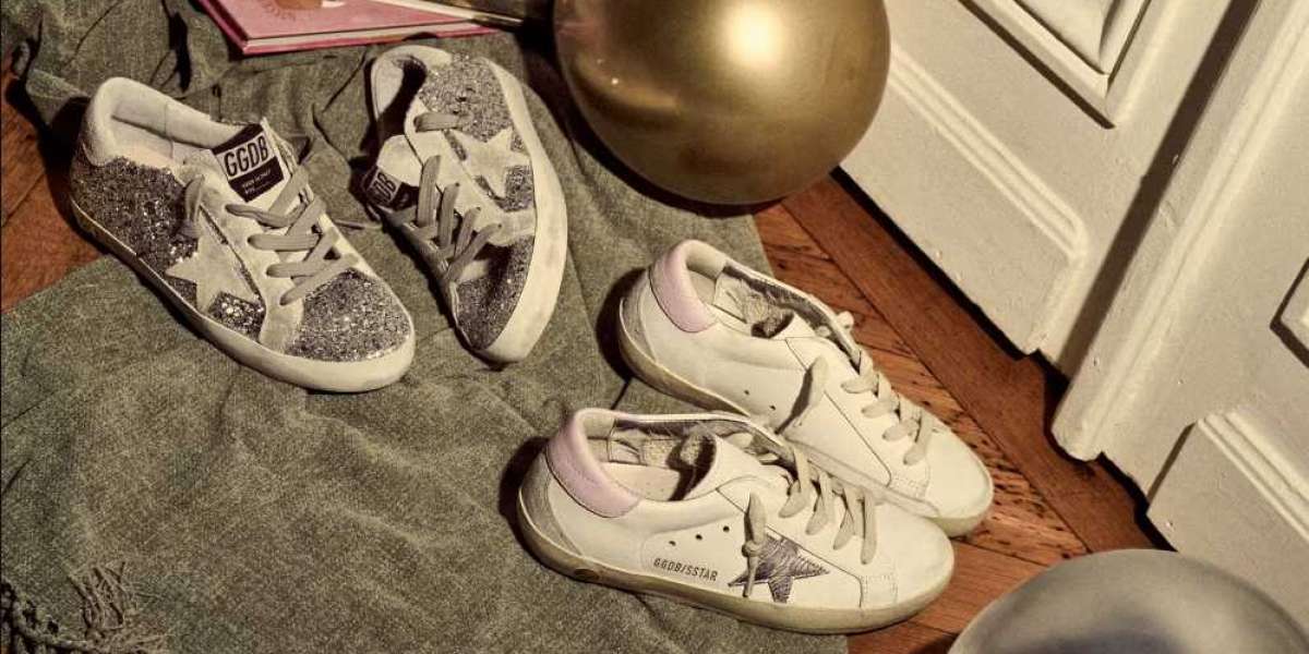 latest collection Golden Goose as she strolled into an enormous