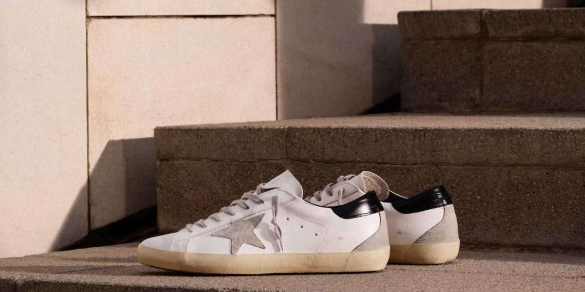 Golden Goose Mid Star Sneakers The rainy weather this month meant