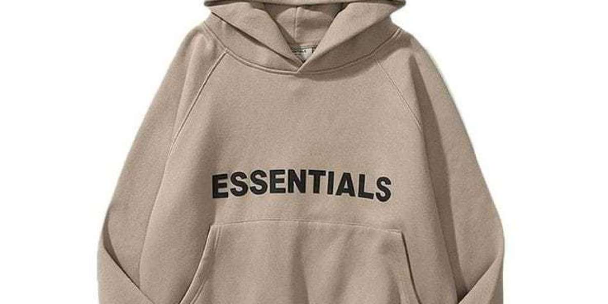 How Essentials Hoodies Redefined Casualwear in Germany