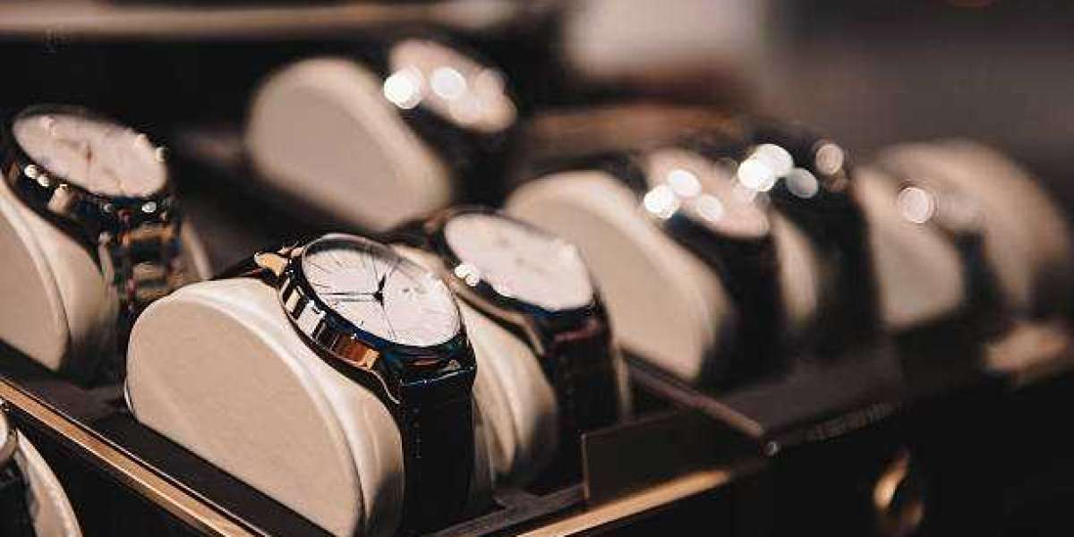 The Role of E-Commerce in Revolutionizing Watch Sales
