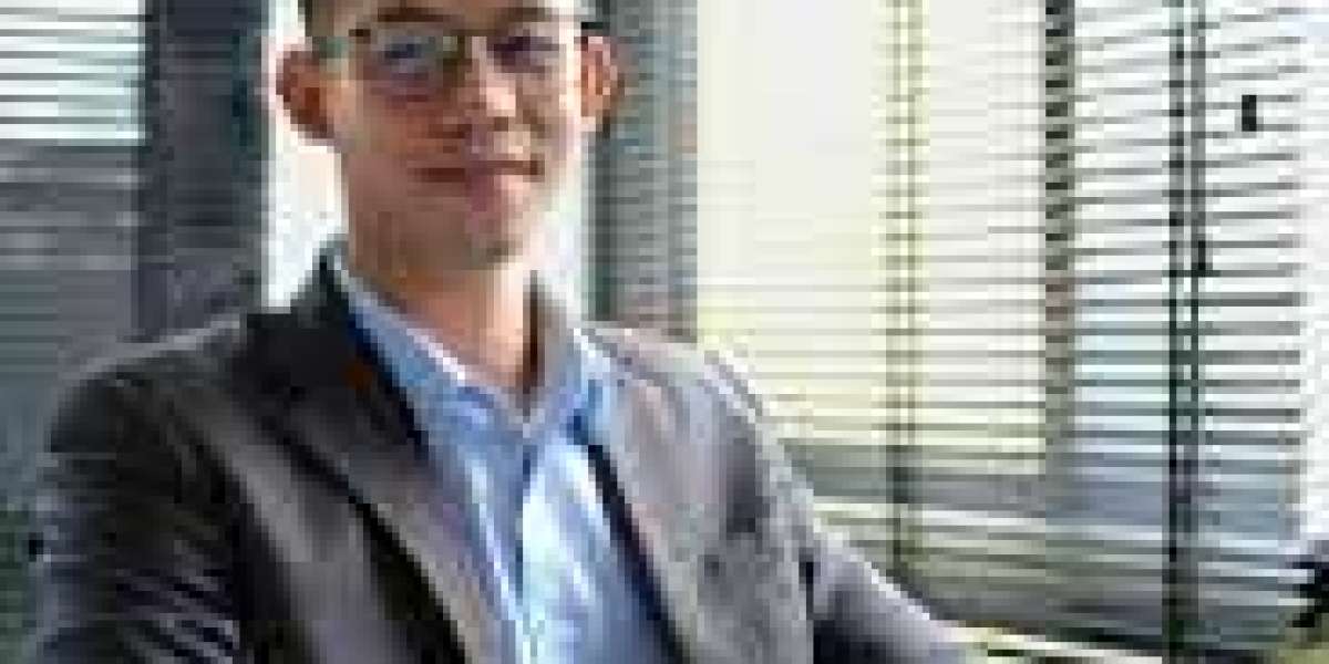 What are the professional  services for SEO agencies in Lahore ?